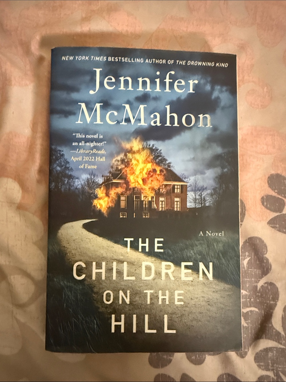The children on the hill Jennifer McMahon paperback